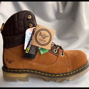 Dr Martens boots men - new with tags